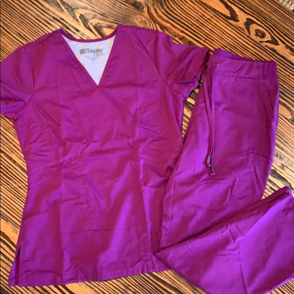 Grey’s Anatomy scrubs